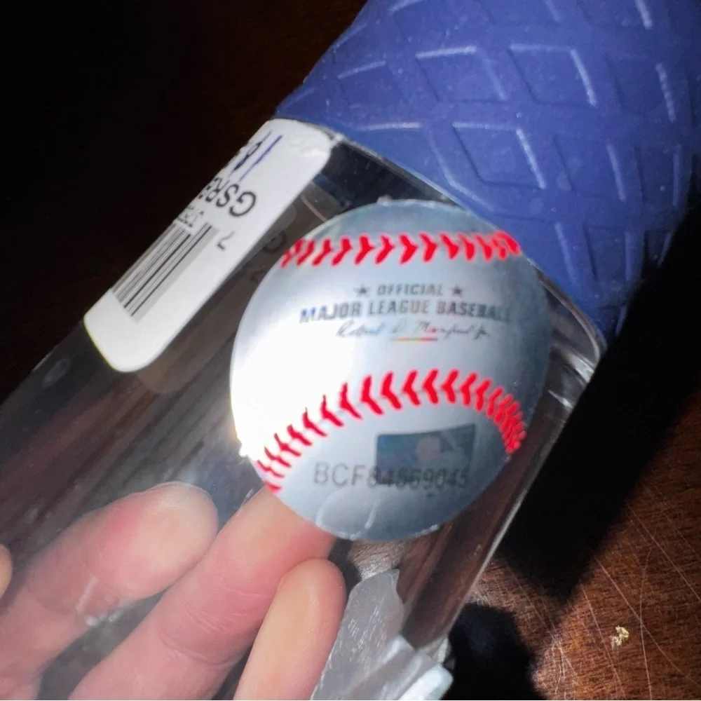 MLB New York Yankees Collectors Shot Glass 4 Oz. With Blue Silicone Base